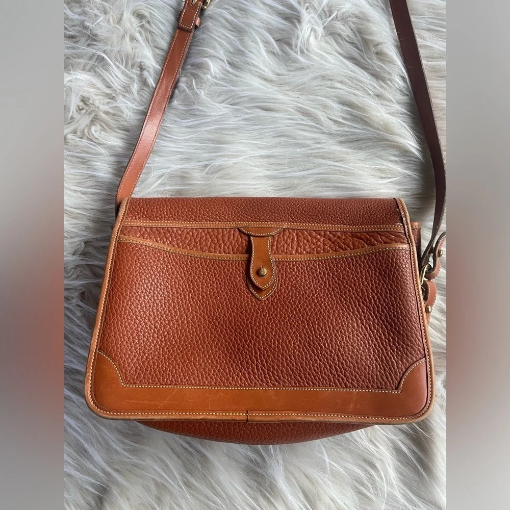 Dooney And & Bourke All Weather Pebble Leather Brown Crossbody Bag Made In USA